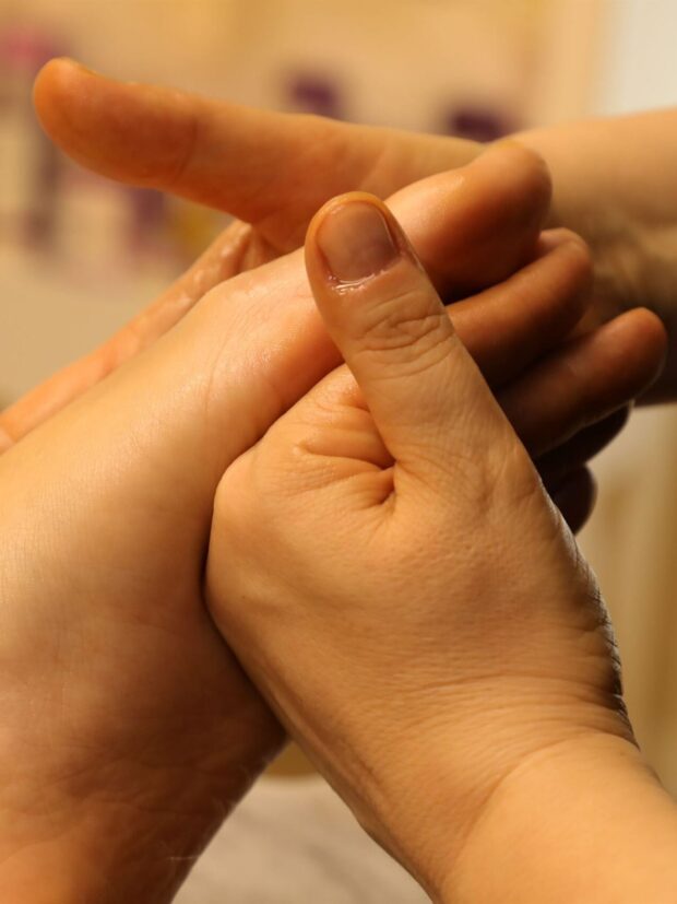 REFLEXOLOGIA PODAL TEEN ret scaled e1692392517423